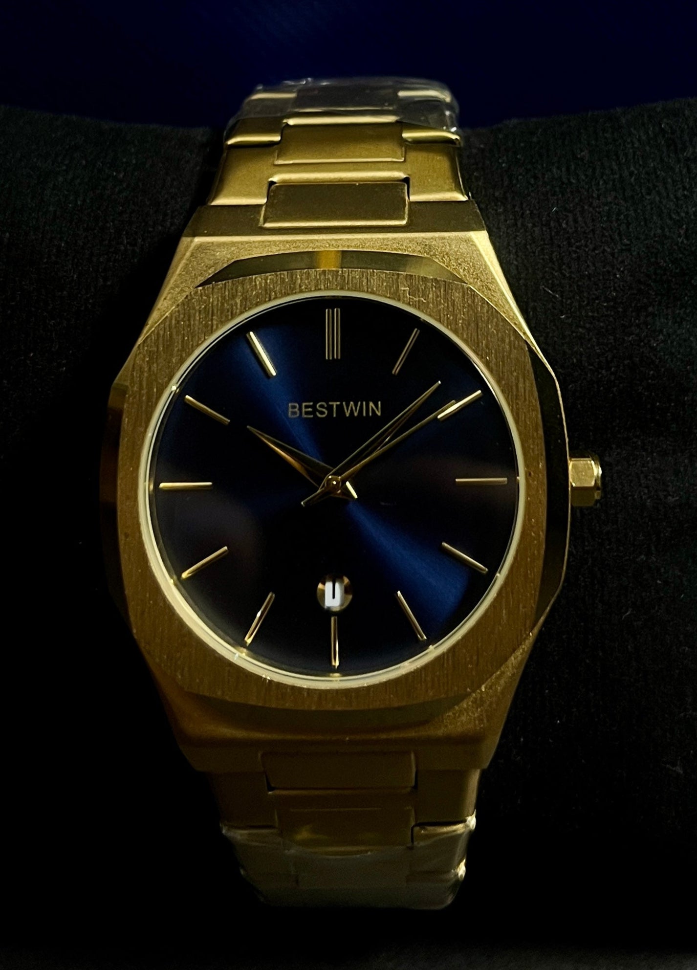 Bestwin Golden Watch with Blue Dial – Classic Luxury